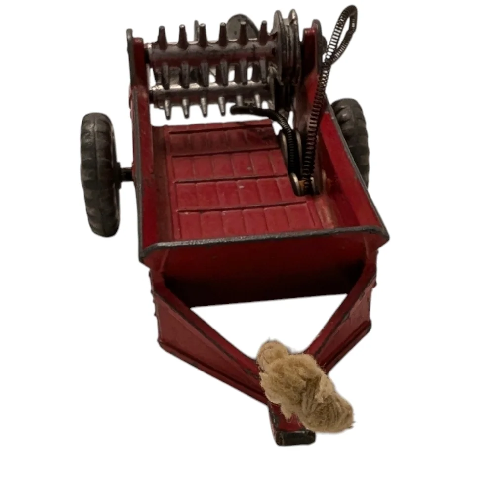 DINKY TOYS Vintage Manure Spreader Massey-Harris Diecast Miniature Matchbox Red